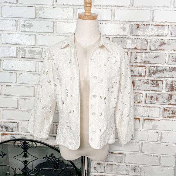 CAbi Jackets & Blazers - Cabi Portrait Cream Ivory Crochet Floral Lace 3/4 Sleeve Cottagecore Blazer M